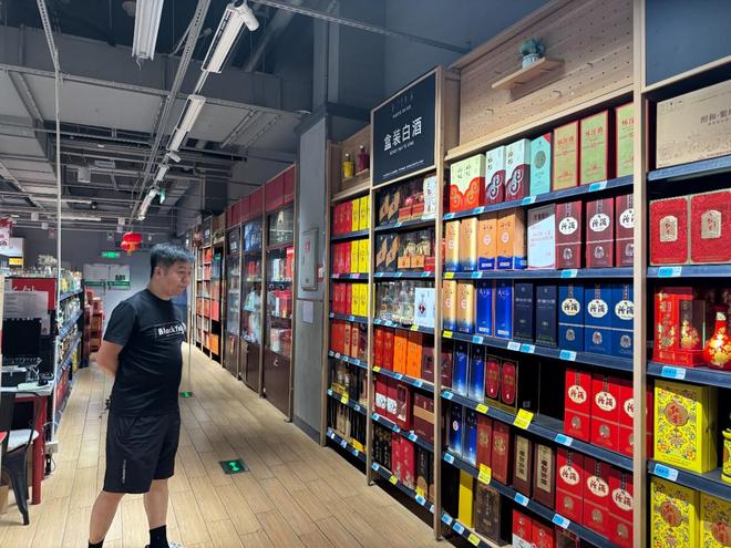 白酒零售新戰(zhàn)場(chǎng) 傳統(tǒng)酒商如何在“外賣大戰(zhàn)”中破局？